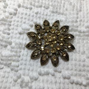 Vintage Flower Rhinestone Brooch